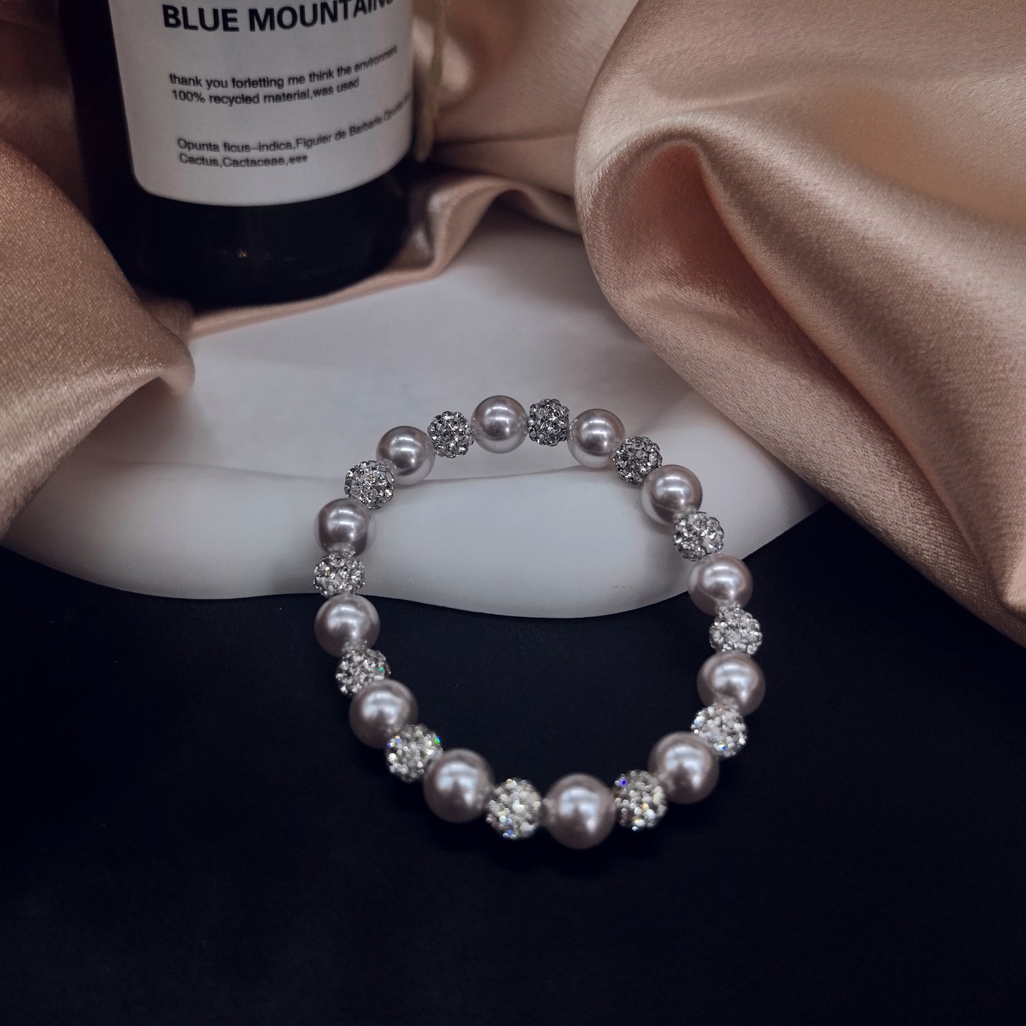 Pearl and Crystal Stretch Bracelet - A Perfect Blend of Classic and Glamour