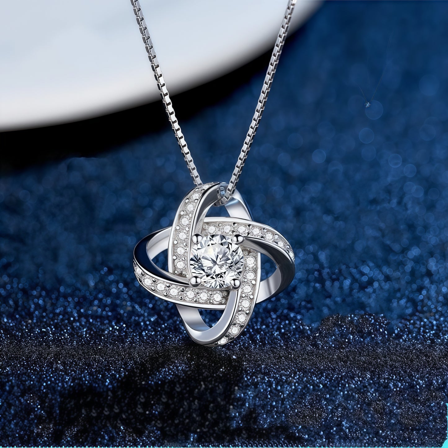 Four-Leaf Clover Necklace - A Sparkling Gift for Mother's Day